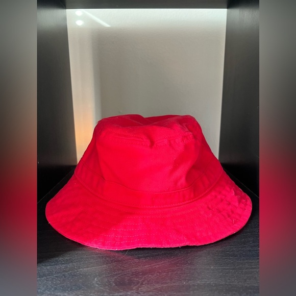 Aritzia TNA Red Bucket Hat | 100% Cotton | S M | New Without Tags - Picture 2 of 5
